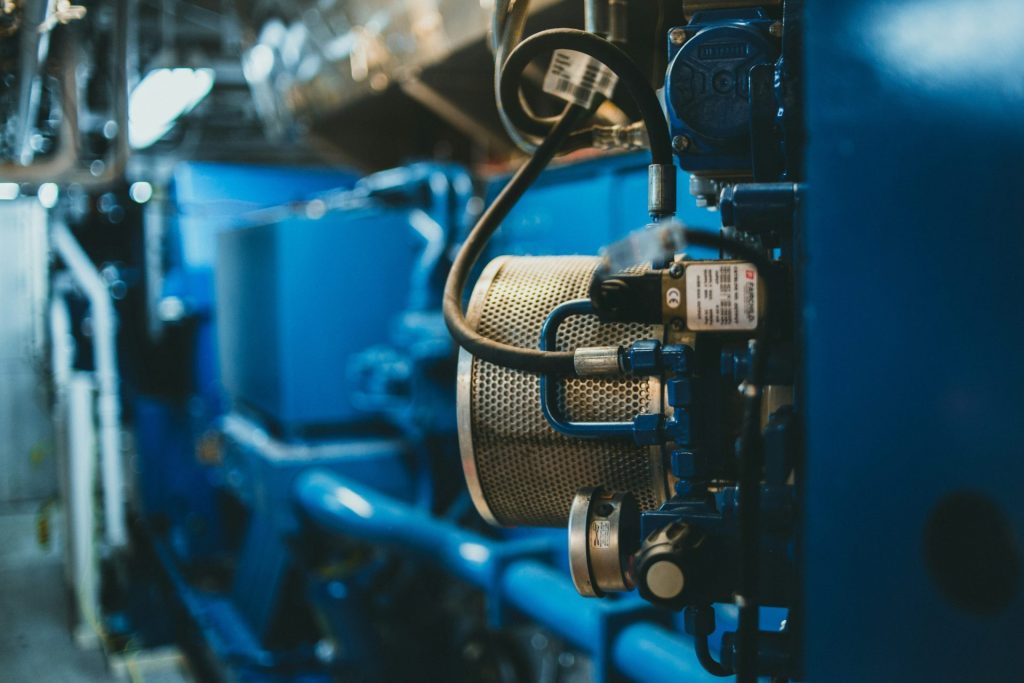 a close up of a machine that is blue